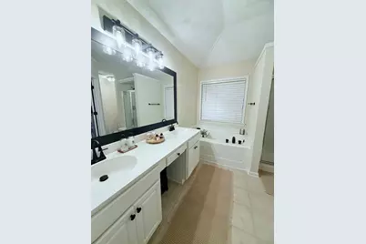 319 Wildwood Point, Atlanta, GA 30349 - Photo 7