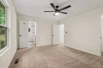 5055 S Woodbridge Trail, Stone Mountain, GA 30088 - Photo 13