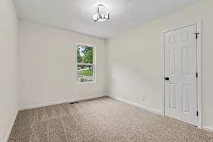 5055 S Woodbridge Trail, Stone Mountain, GA 30088 - Photo 17