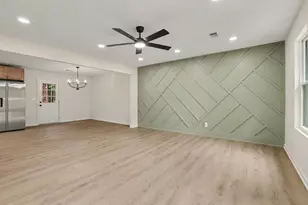 5055 S Woodbridge Trail, Stone Mountain, GA 30088 - Photo 5
