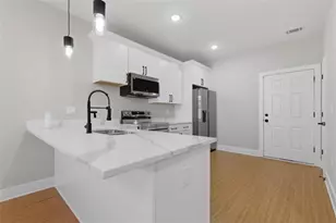 1015 Lyndon Ave, Griffin, GA 30223 - Photo 3
