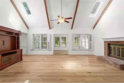 146 Lakeside Drive NW, Kennesaw, GA 30144 - Photo 7