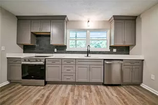 3053 Brook Ln, Rex, GA 30273 - Photo 7