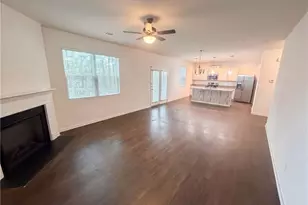 611 Dodson Lake Ct, Fairburn, GA 30213 - Photo 3