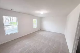 611 Dodson Lake Ct, Fairburn, GA 30213 - Photo 7