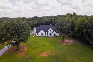 860 W Ridgeway Rd, Maysville, GA 30558 - Photo 13