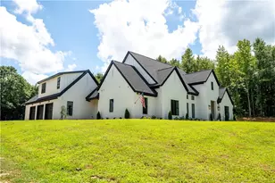 860 W Ridgeway Rd, Maysville, GA 30558 - Photo 3