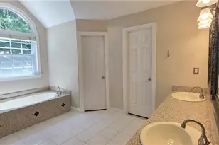 4937 Chalden Ln NE, Marietta, GA 30066 - Photo 41