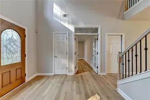 4937 Chalden Ln NE, Marietta, GA 30066 - Photo 9