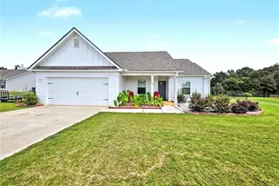 108 Creek Haven Dr, Winterville, GA 30683 - Photo 1
