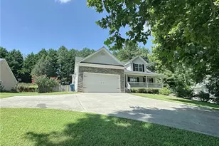 928 Mulberry Fields Cove, Auburn, GA 30011 - Photo 5