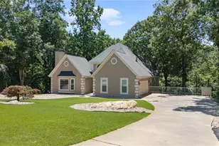 3395 Summit Trail, Cumming, GA 30041 - Photo 3