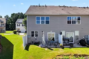 4688 Beacon Ridge Ln, Flowery Branch, GA 30542 - Photo 37