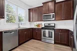 4688 Beacon Ridge Ln, Flowery Branch, GA 30542 - Photo 7