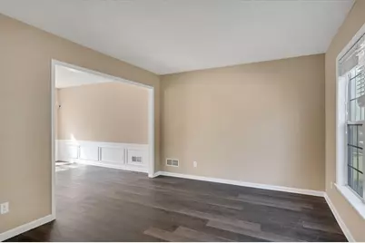 11585 Crossington Road, Johns Creek, GA 30005 - Photo 9
