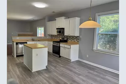 2513 Mockingbird Lane, Locust Grove, GA 30248 - Photo 9