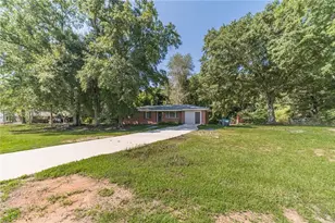5794 Henry Bailey Rd, Sugar Hill, GA 30518 - Photo 5