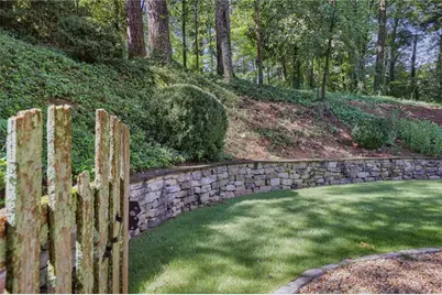 349 Pineland Road NW, Atlanta, GA 30342 - Photo 33
