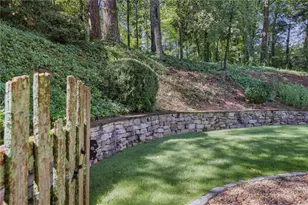 349 Pineland Rd NW, Atlanta, GA 30342 - Photo 33