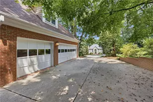 1890 Lakehurst Ct SE, Smyrna, GA 30080 - Photo 5