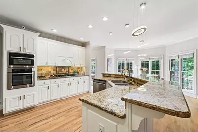 9170 Nesbit Lakes Drive, Roswell, GA 30022 - Photo 13