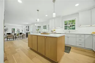 1390 Tennis Ct Pl, Roswell, GA 30075 - Photo 13