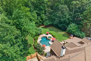 555 Twinflower Ct, Roswell, GA 30075 - Photo 69