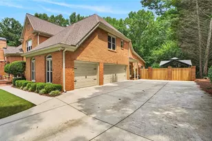 555 Twinflower Ct, Roswell, GA 30075 - Photo 65