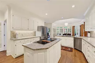 555 Twinflower Ct, Roswell, GA 30075 - Photo 25