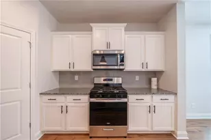 5120 Hillington Wy, Sugar Hill, GA 30518 - Photo 15