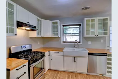 3539 Kennesaw Station Drive NW, Kennesaw, GA 30144 - Photo 13