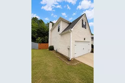 2162 Fall Creek Landing, Loganville, GA 30052 - Photo 3