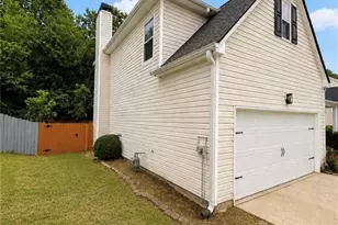 2162 Fall Creek Landing, Loganville, GA 30052 - Photo 3