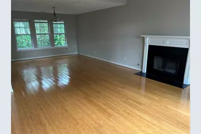 733 Vinebrook Lane, Suwanee, GA 30024 - Photo 3