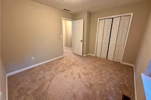 733 Vinebrook Ln, Suwanee, GA 30024 - Photo 9