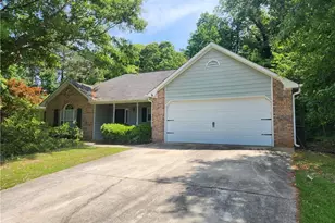 482 Grove Hill Dr, Stockbridge, GA 30281 - Photo 1