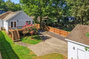 1355 Mercer Ave, East Point, GA 30344 - Photo 29