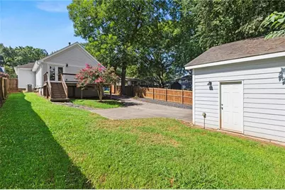 1355 Mercer Avenue, East Point, GA 30344 - Photo 31