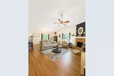 733 Jacoby Drive, Loganville, GA 30052 - Photo 7