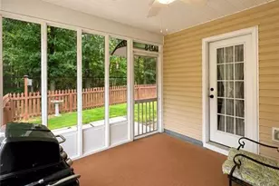 733 Jacoby Dr, Loganville, GA 30052 - Photo 29