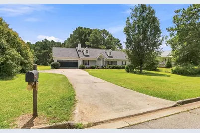 130 Morningside Drive, Jackson, GA 30233 - Photo 1