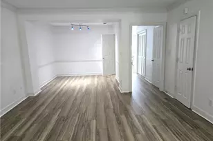 7500 Roswell Rd, Sandy Springs, GA 30350 - Photo 7