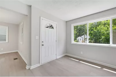 1815 Venetian Drive SW, Atlanta, GA 30311 - Photo 9