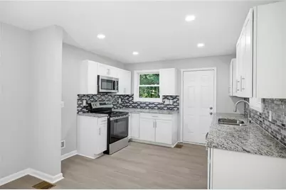 1815 Venetian Drive SW, Atlanta, GA 30311 - Photo 13
