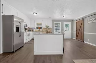 216 Brooks Ln, Winder, GA 30680 - Photo 7
