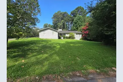 1481 Smithson Drive, Lithonia, GA 30058 - Photo 3