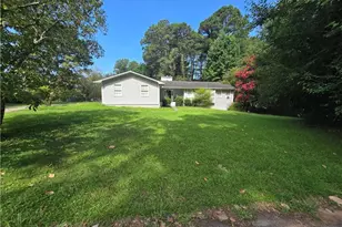 1481 Smithson Dr, Lithonia, GA 30058 - Photo 3