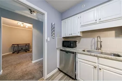 27306 Plantation Drive NE #306, Atlanta, GA 30324 - Photo 35