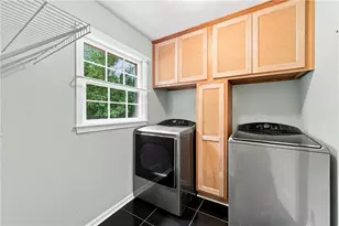 1599 Rangewood Dr SW, Lilburn, GA 30047 - Photo 19
