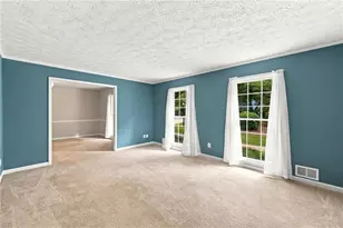 1599 Rangewood Dr SW, Lilburn, GA 30047 - Photo 9